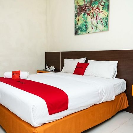 Hotel Reddoorz @ Pelita Raya Rappocini à Makassar Extérieur photo