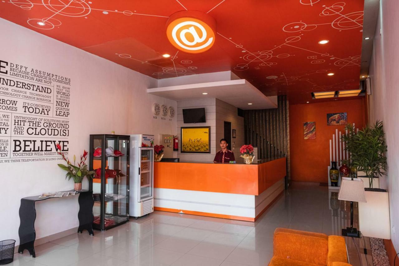 Hotel Reddoorz @ Pelita Raya Rappocini à Makassar Extérieur photo