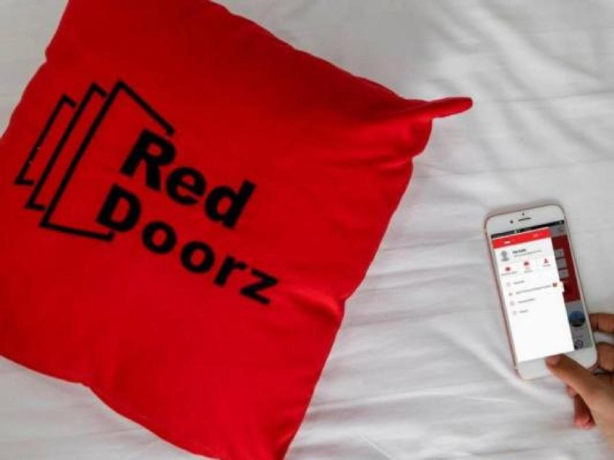 Hotel Reddoorz @ Pelita Raya Rappocini à Makassar Extérieur photo
